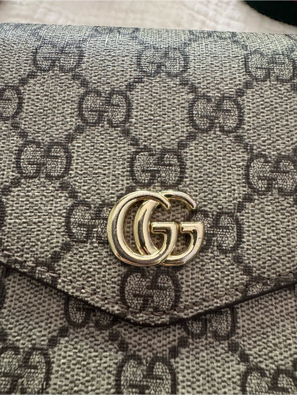 Gucci Beige Brown GG Supreme Crossbody with Green-Red Web Strap - Picture 2 of 6